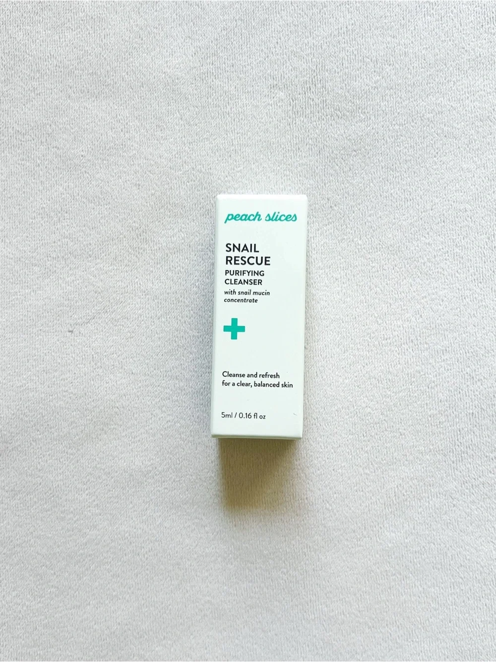 Peach Slices Snail Rescue Purifying Cleanser - White/Teal
